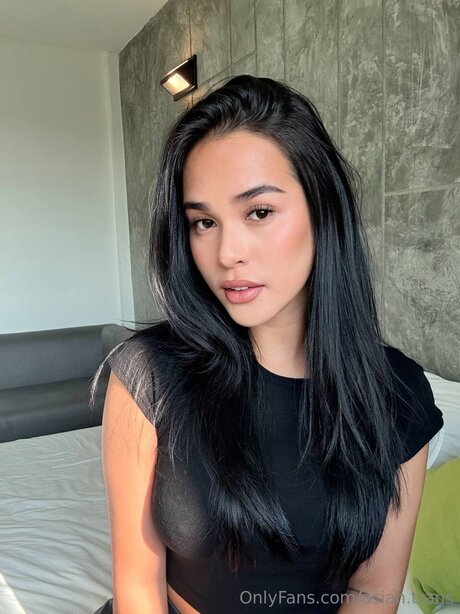 Asian Trans star érotique galerie