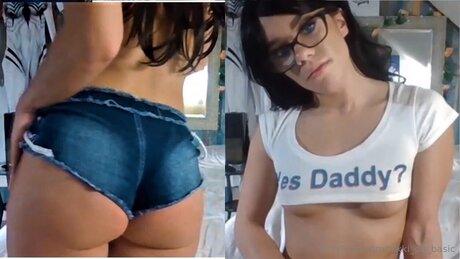 Nikki Dq Basic étoile chaude image