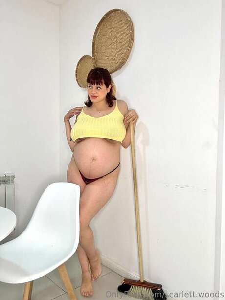 Scarlett Woods étoile érotique des photos