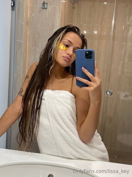 Lissa Key modèles nus des photos