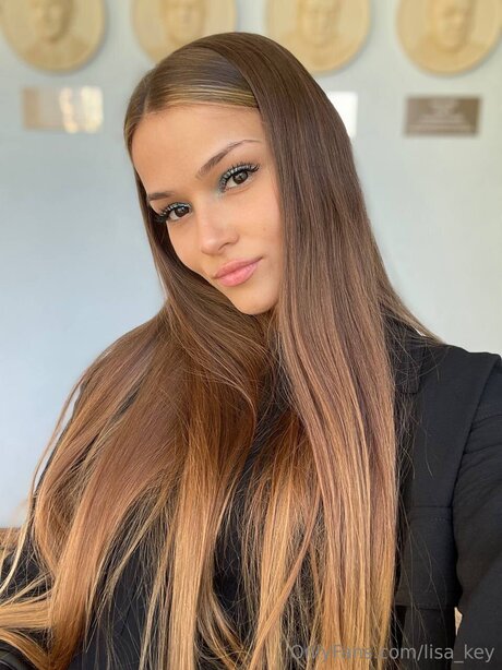 Lissa Key jolie star du porno archive