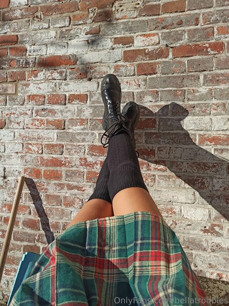 Bellavontroubles modèle sympa archive