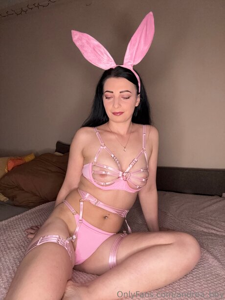 Andrea Bby star du porno gratuit images