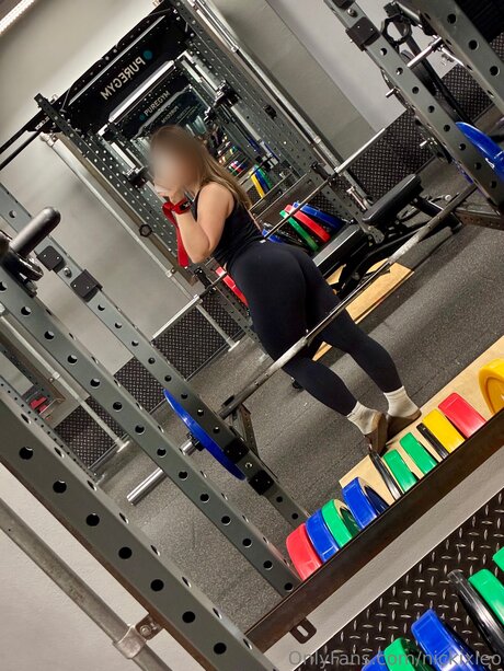 Nickixleo actrice sexy images