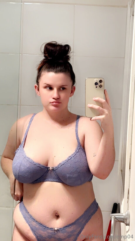 Emp04 actrice chaude photos