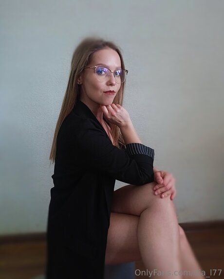 Dia L77 belle actrice galeries