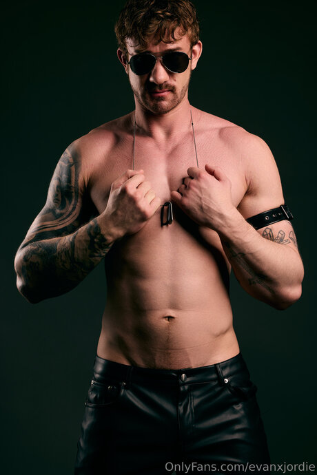 Evanxjordie star du porno nue galeries