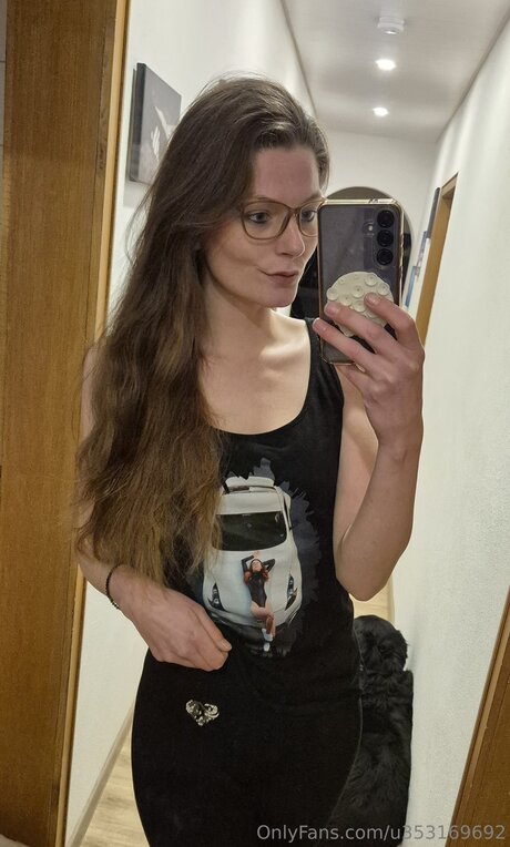 U353169692 modèle érotique galerie