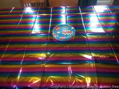 Nerdy Dragon Queen Free star du porno gratuite archive