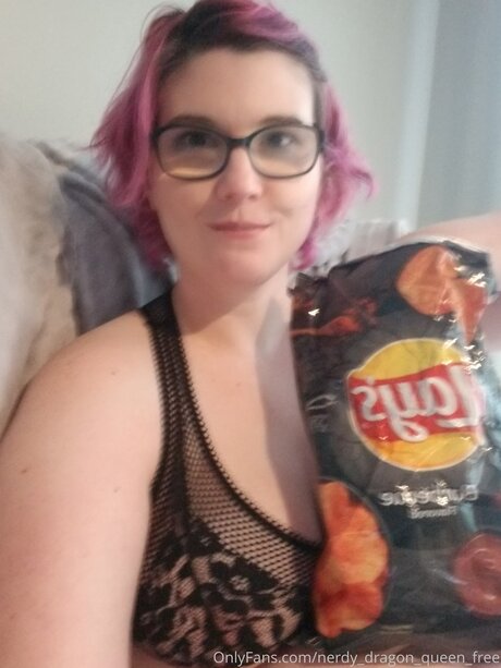 Nerdy Dragon Queen Free meilleur modèle image