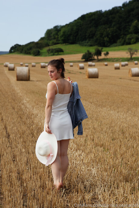 Clarissarosanaroth xxx star du porno photo