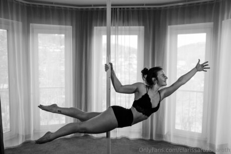 Clarissarosanaroth étoile sexy images