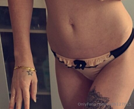 U185127015 star exclusive collection