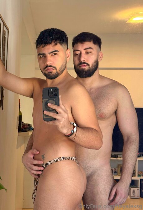 Heyalexsg modèle artistique galerie