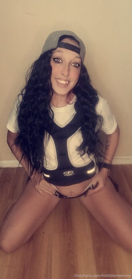 Hislittlemommy star du porno exclusive image