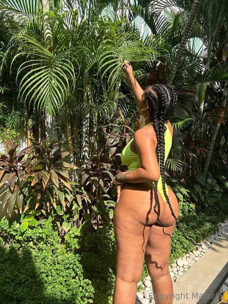 Misskaelynmarievip modèle pornographique photos