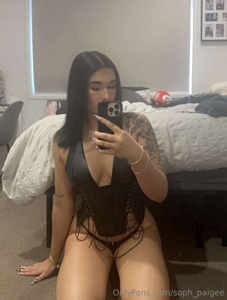 Soph Paigee star du porno hd img