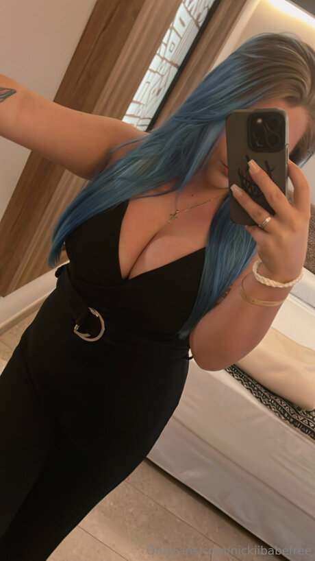 Nickiibabefree art de star du porno photo