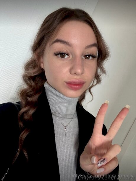 Blondymolly jolie étoile images