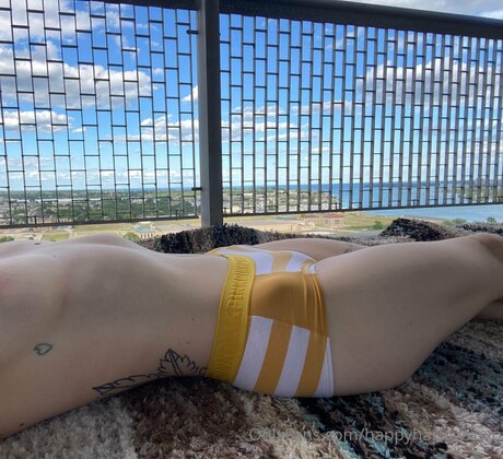 Happyharlowxoxo modèle érotique photo