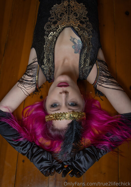 True2lifechick jolie étoile des photos