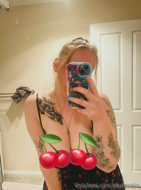 Bluebeatle modèle sympa des photos