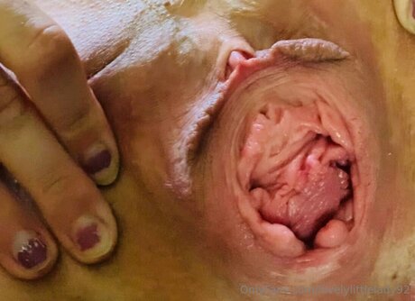 Lovelylittlelady92 étoile érotique photo