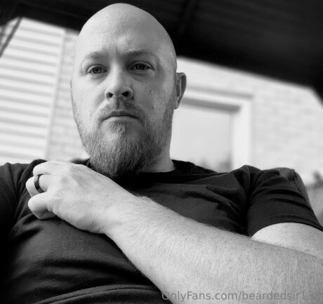 Beardedsir138 modèles nus image