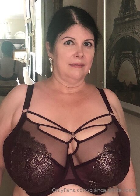 Bianca White Roses étoile sexy des photos