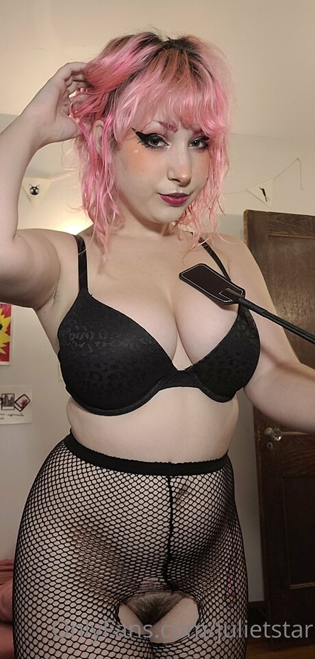 Julietstar étoile nue photo