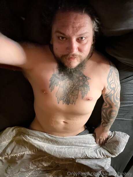 Taurusheavy actrice chaude img