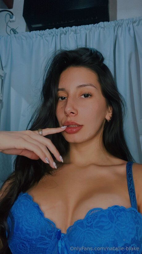 Natalie Blake étoile adulte galeries