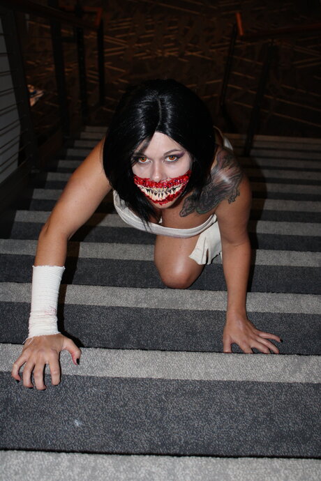 Lady Albedo 96 actrice chaude galeries