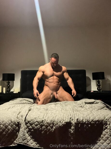 Berlindominator actrice xxx photos