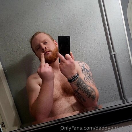 Daddygirthfree art star du porno des photos