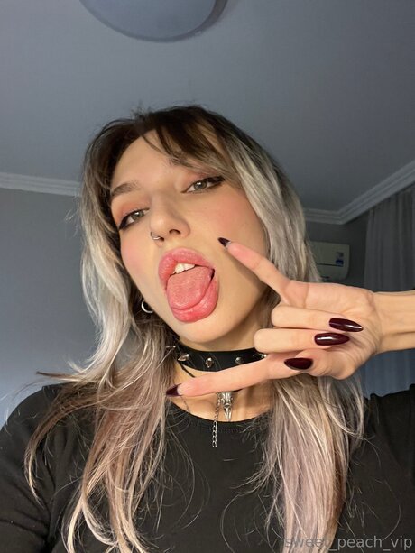 Alice Its Me art star du porno img