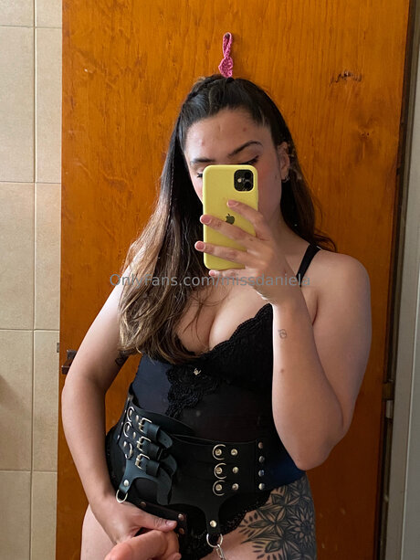 Kinkydaniela xxx étoile img