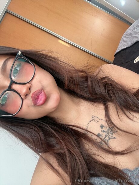 Katbrownn haut modèle images