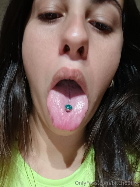 Bitch69hot modèle exclusif images