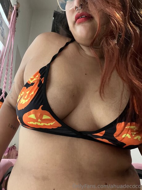 Vessia 11 modèle pornographique galeries