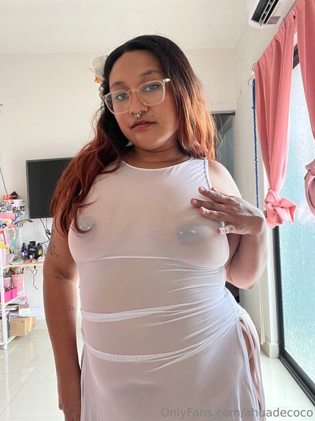 Vessia 11 beau modèle galeries