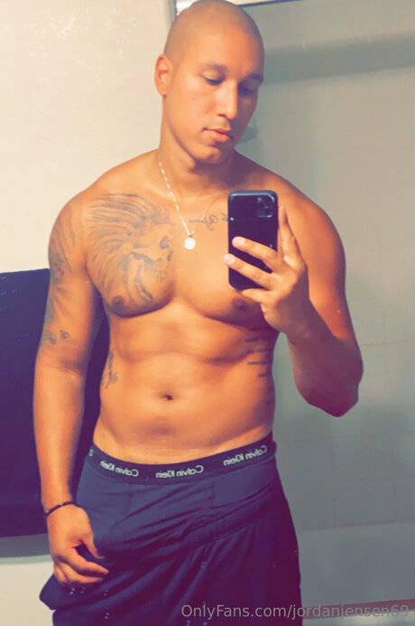 Jordanjensen69 modèle parfait photos