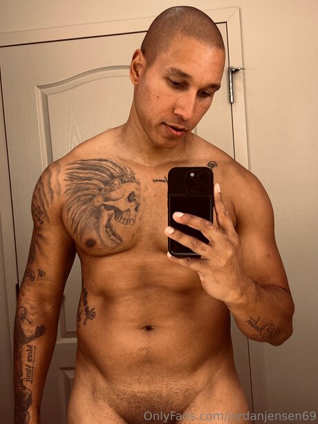 Jordanjensen69 star du porno xxx image