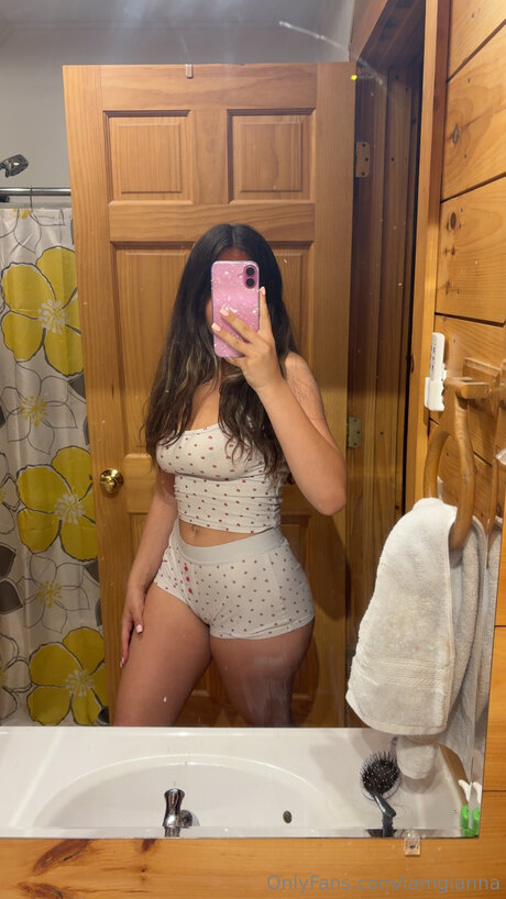 Iamgianna étoile exclusive img