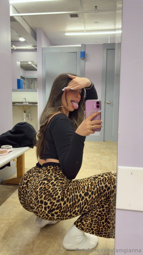 Iamgianna star du porno chaud galerie