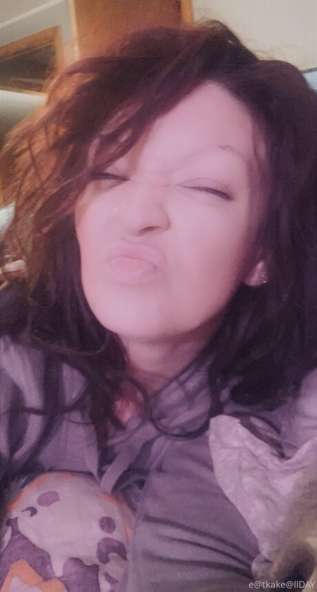 Eatkake actrice de grande qualité des photos