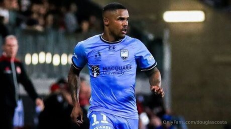 Douglascosta haut de star du porno images