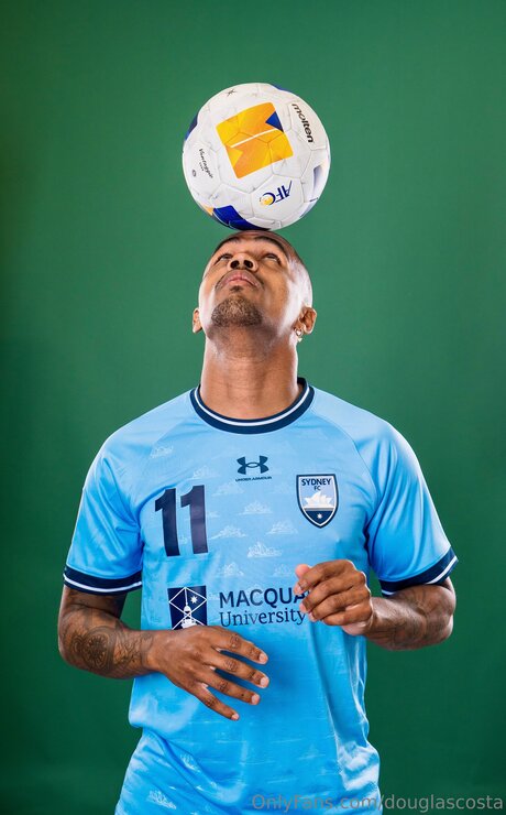 Douglascosta modèle adulte galerie