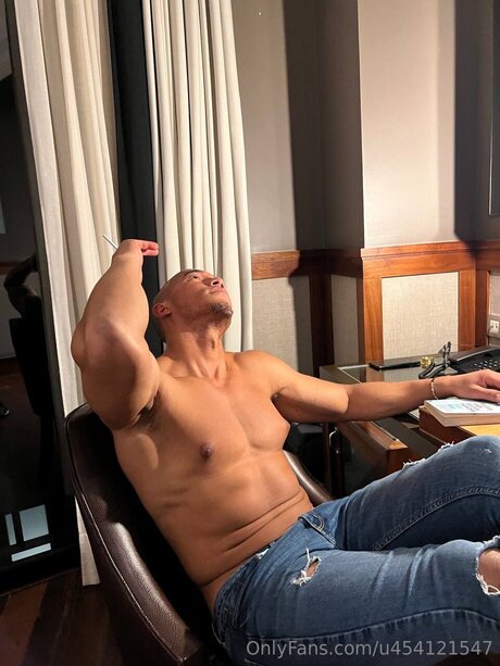 Dwayne Johnson Jr star du porno sexy des photos