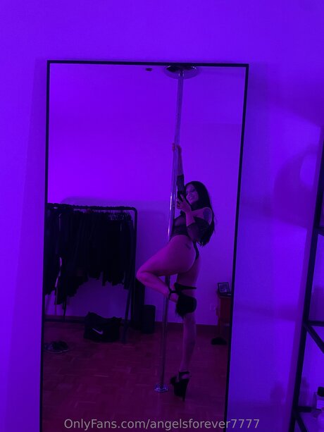 Angelsforever7777 modèle adulte collection